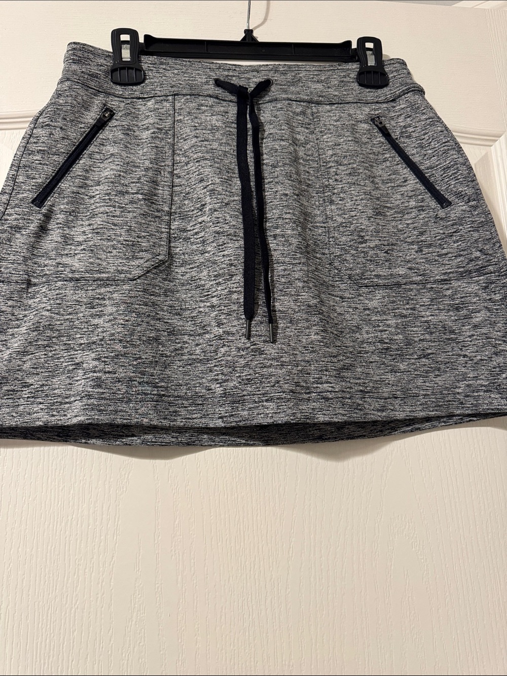 Tek Gear Heathered Grey Knit Drawstring Mini Skirt with Zip Pockets